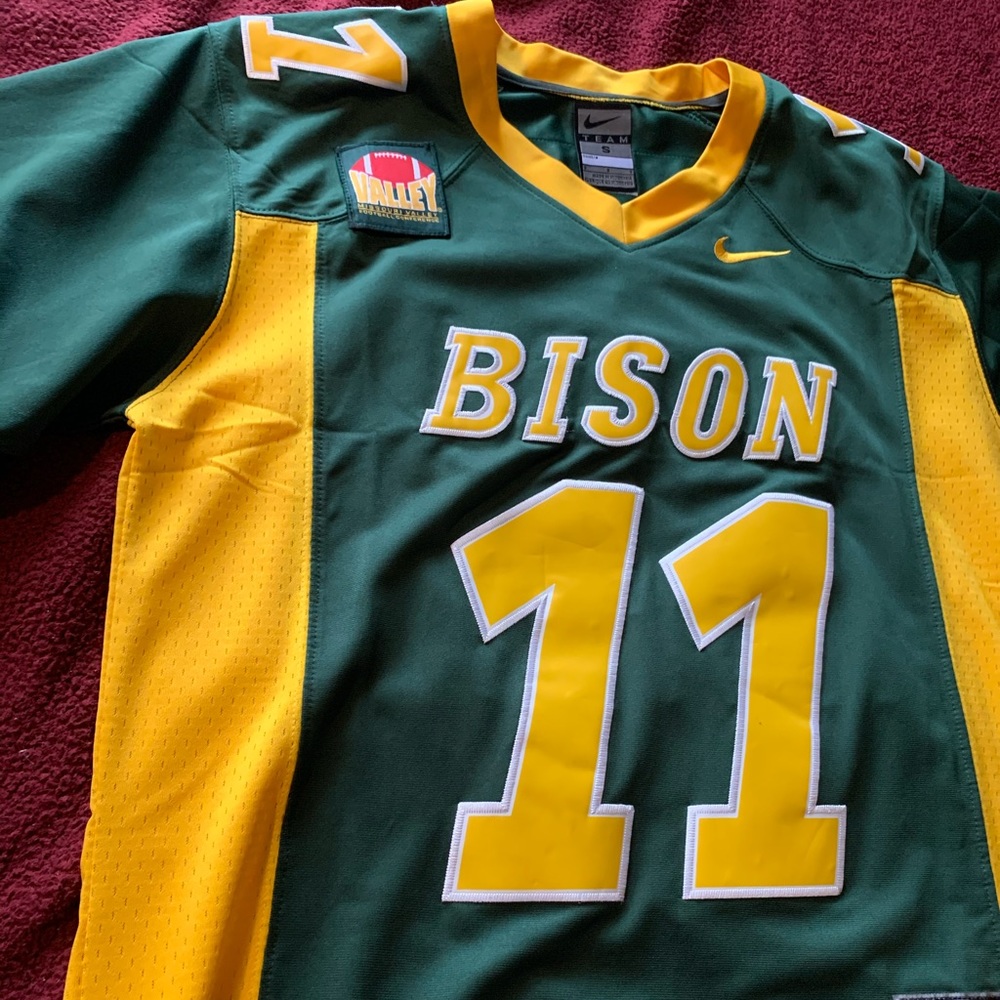 Carson Wentz Jersey - NDSU Bison #11